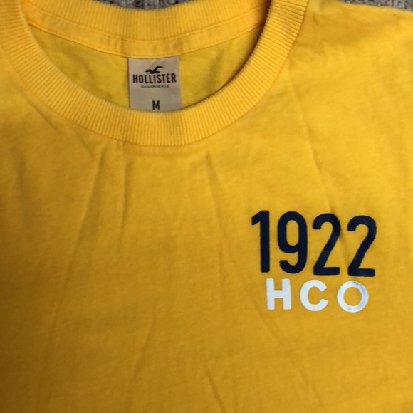 Hollister, Medium, gold with navy letters - Picture 2 of 3